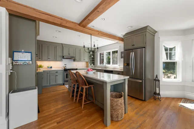 $3,499,000 | 275 Shore Drive North, Bristol, NH 03222