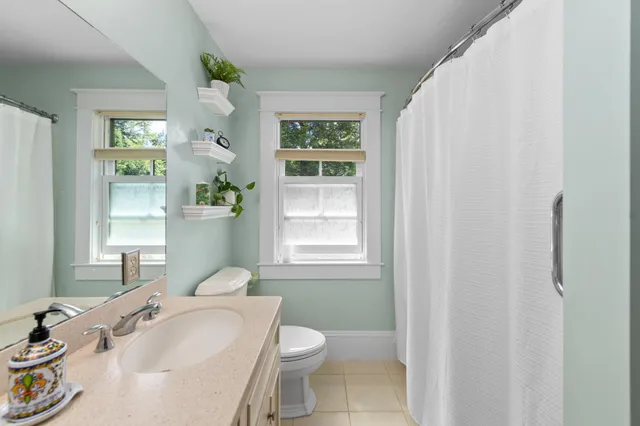 $3,499,000 | 275 Shore Drive North, Bristol, NH 03222