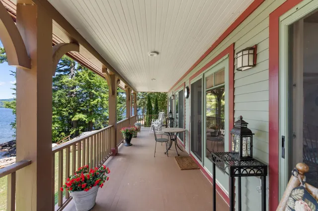 $3,499,000 | 275 Shore Drive North, Bristol, NH 03222