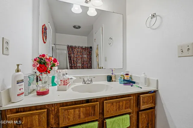 $275,000 | 11010 Pebble Hills Boulevard, El Paso, TX 79936