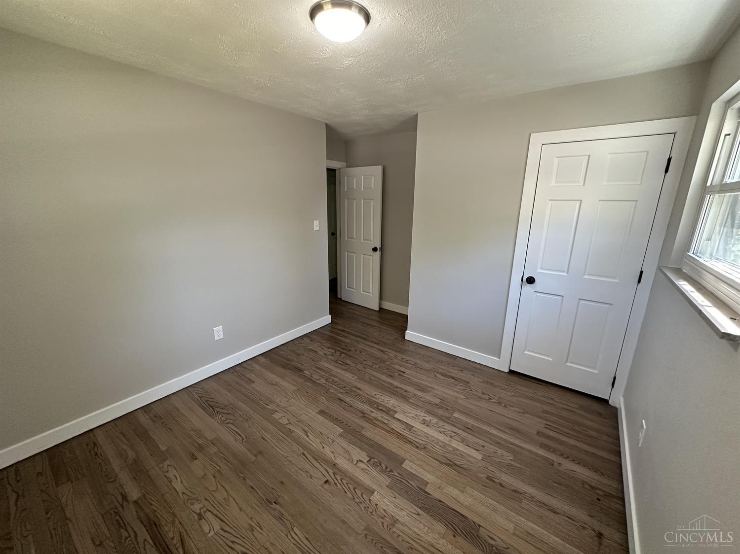 8566 Plainfield Road Cincinnati, OH 45236 - Photo 8 of 11 Gallery Image 8
