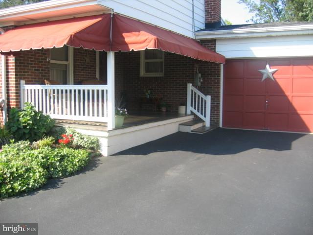 14 East Swartzville Road Denver, PA 17517 - Photo 2 of 24 Gallery Image 2