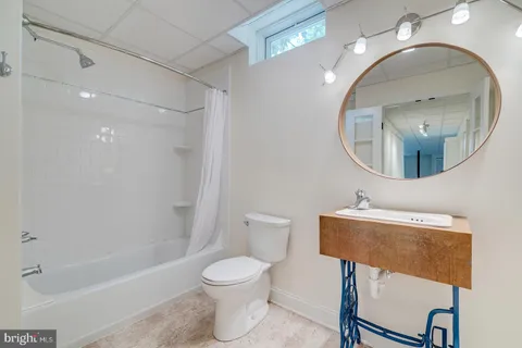 $839,000 | 142 West Shore Drive, Milton, DE 19968