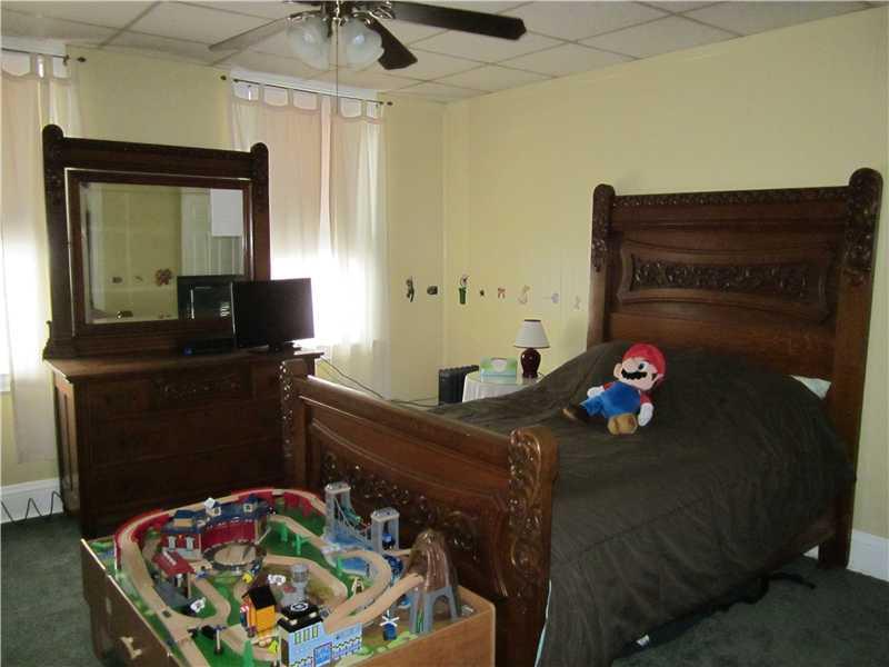1055 Evergreen Road Millvale, PA 15209 - Photo 8 of 10 Bedroom.