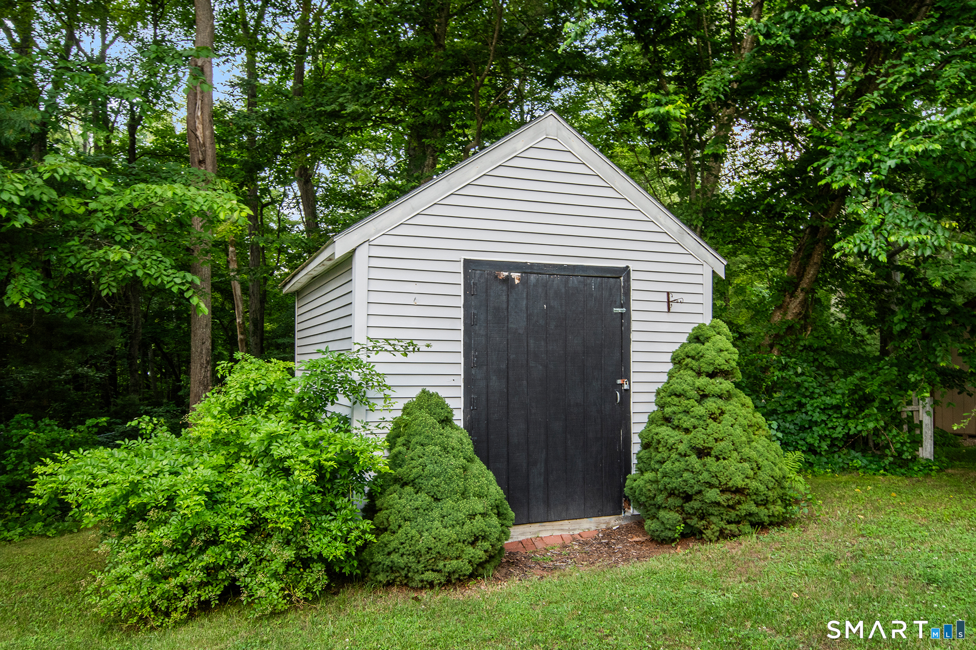 19 Thompson Pike Killingly, CT 06241 - Photo 31 of 34