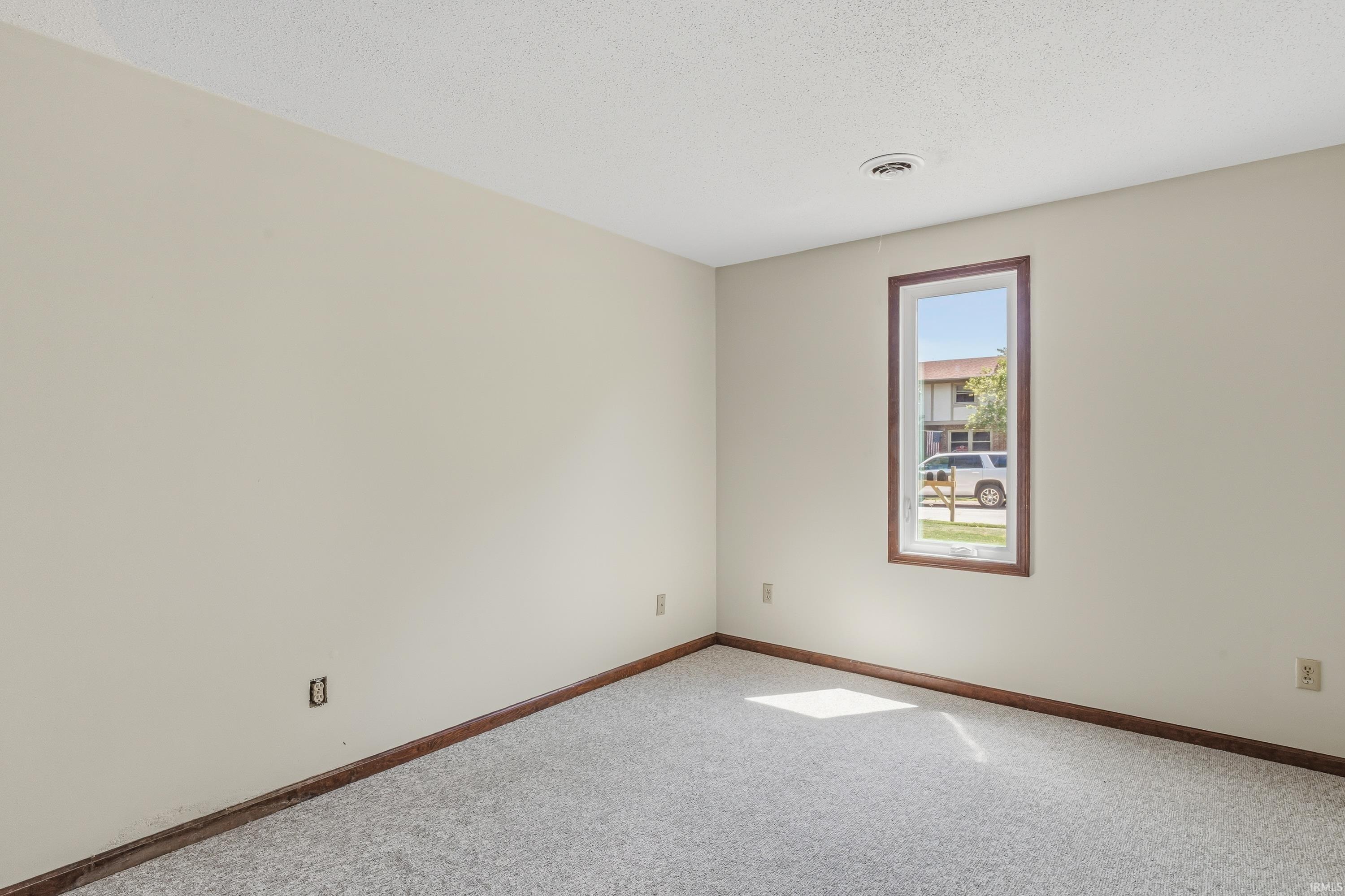 6711 Rockingham Drive Fort Wayne, IN 46835 - Photo 16 of 31