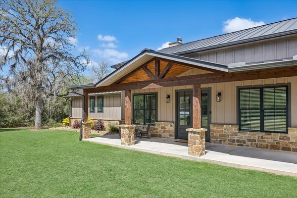 $1,200,000 | 1058 Fm 1890, Columbus, TX 78934
