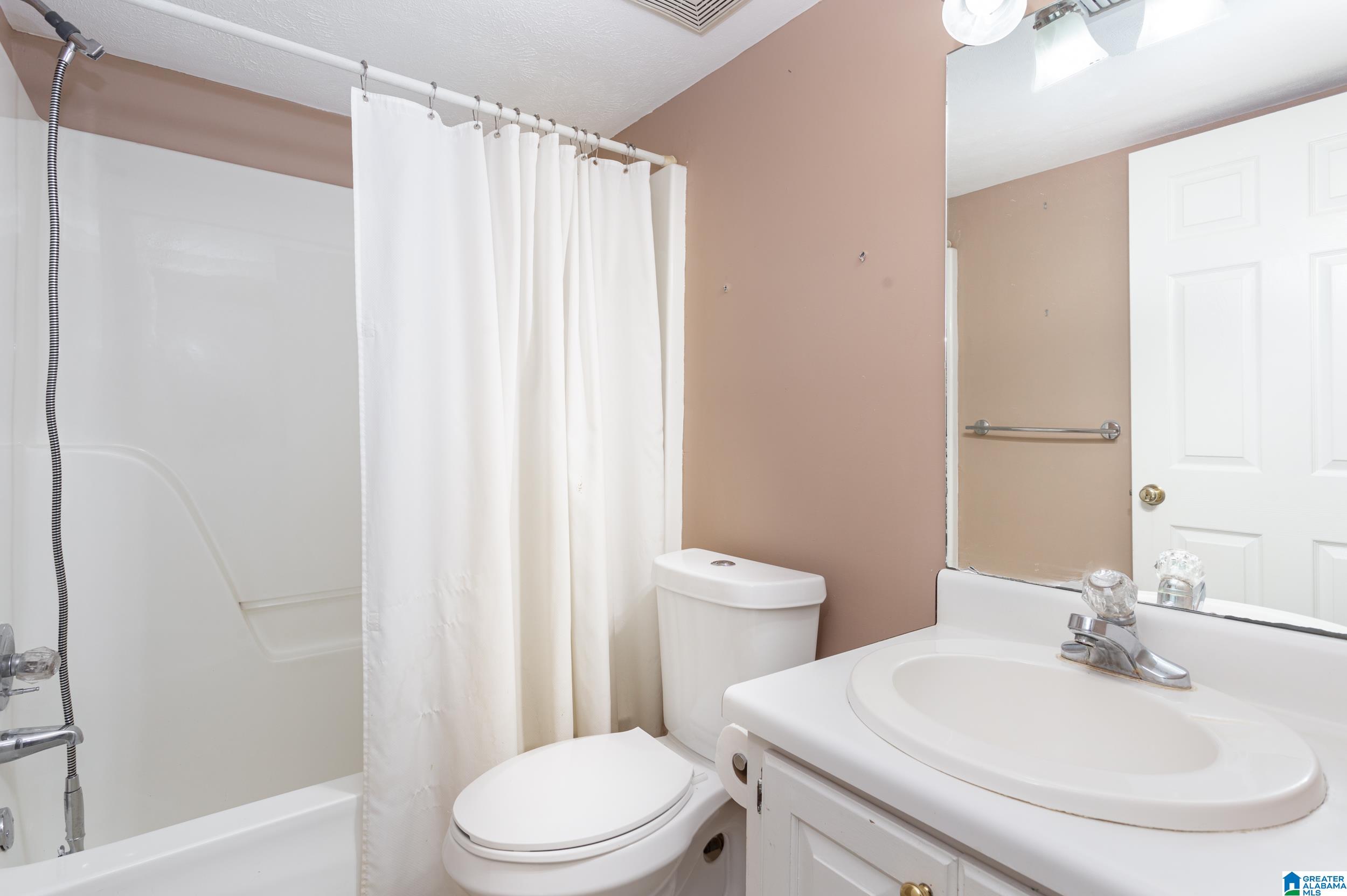 4105 Cloverdale Road Anniston, AL 36207 - Photo 17 of 36