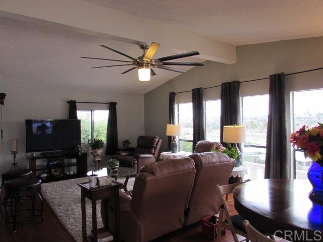 1815 Sweetwater Road, Unit 80 Spring Valley, CA 91977 - Photo 4 of 25 Gallery Image 4