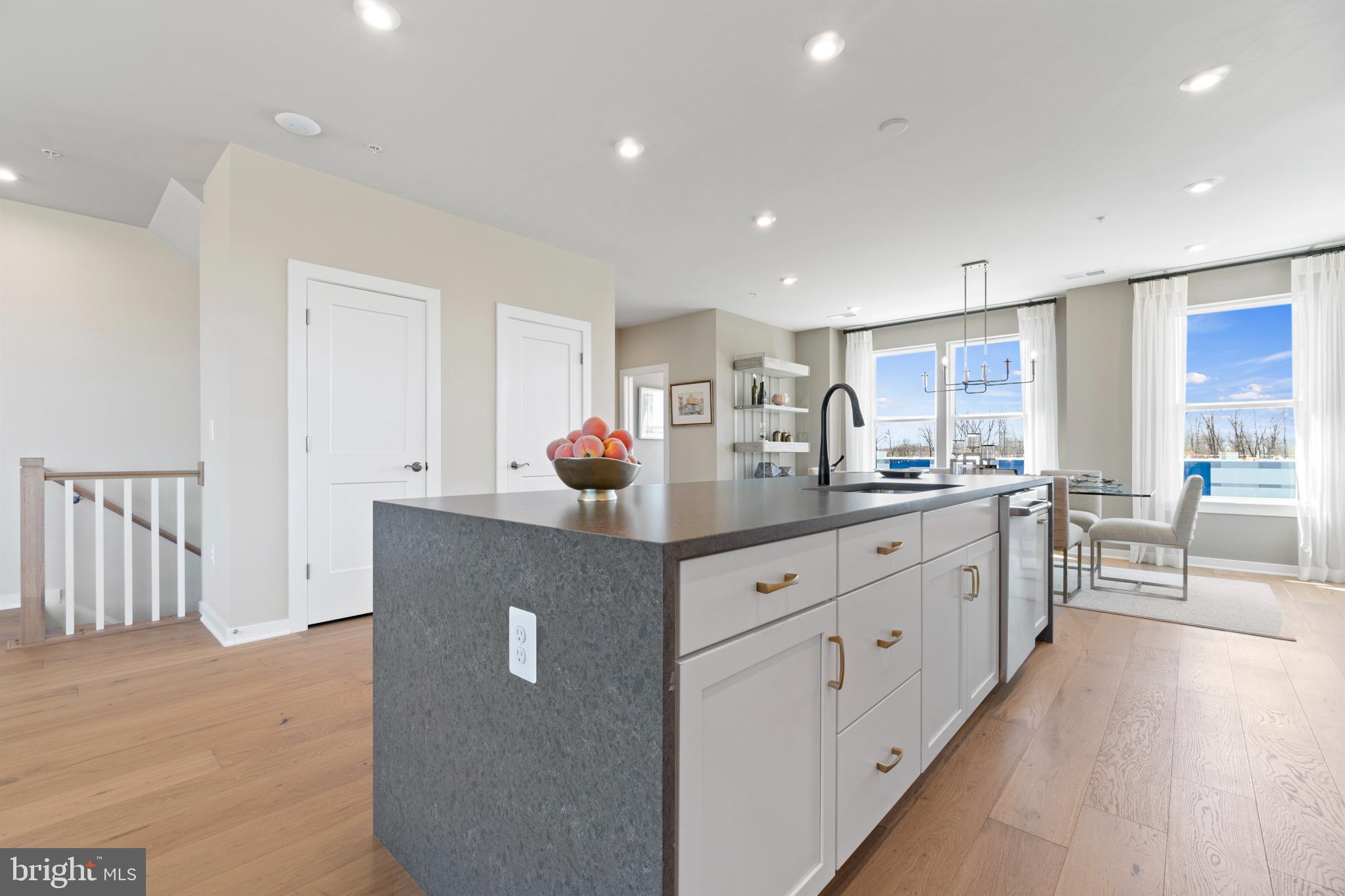 13690 Innovation Station Loop Herndon, VA 20171 - Photo 7 of 36