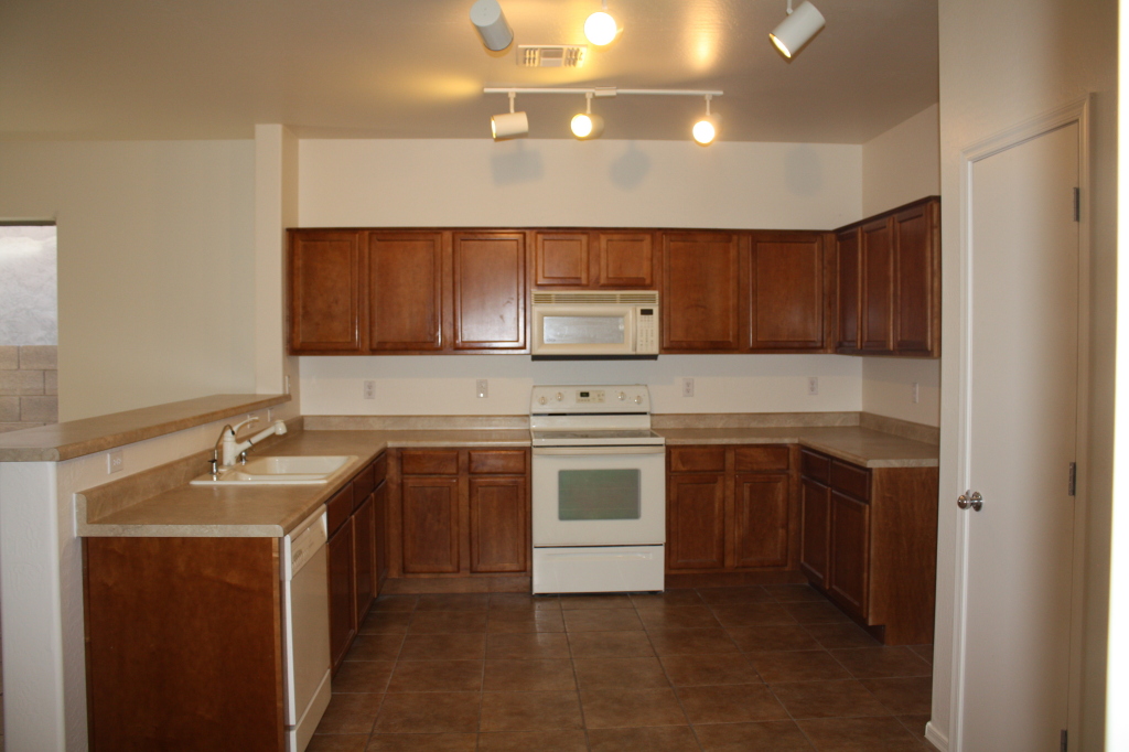45358 Portabello Road Maricopa, AZ 85139 - Photo 4 of 20 Kitchen 1