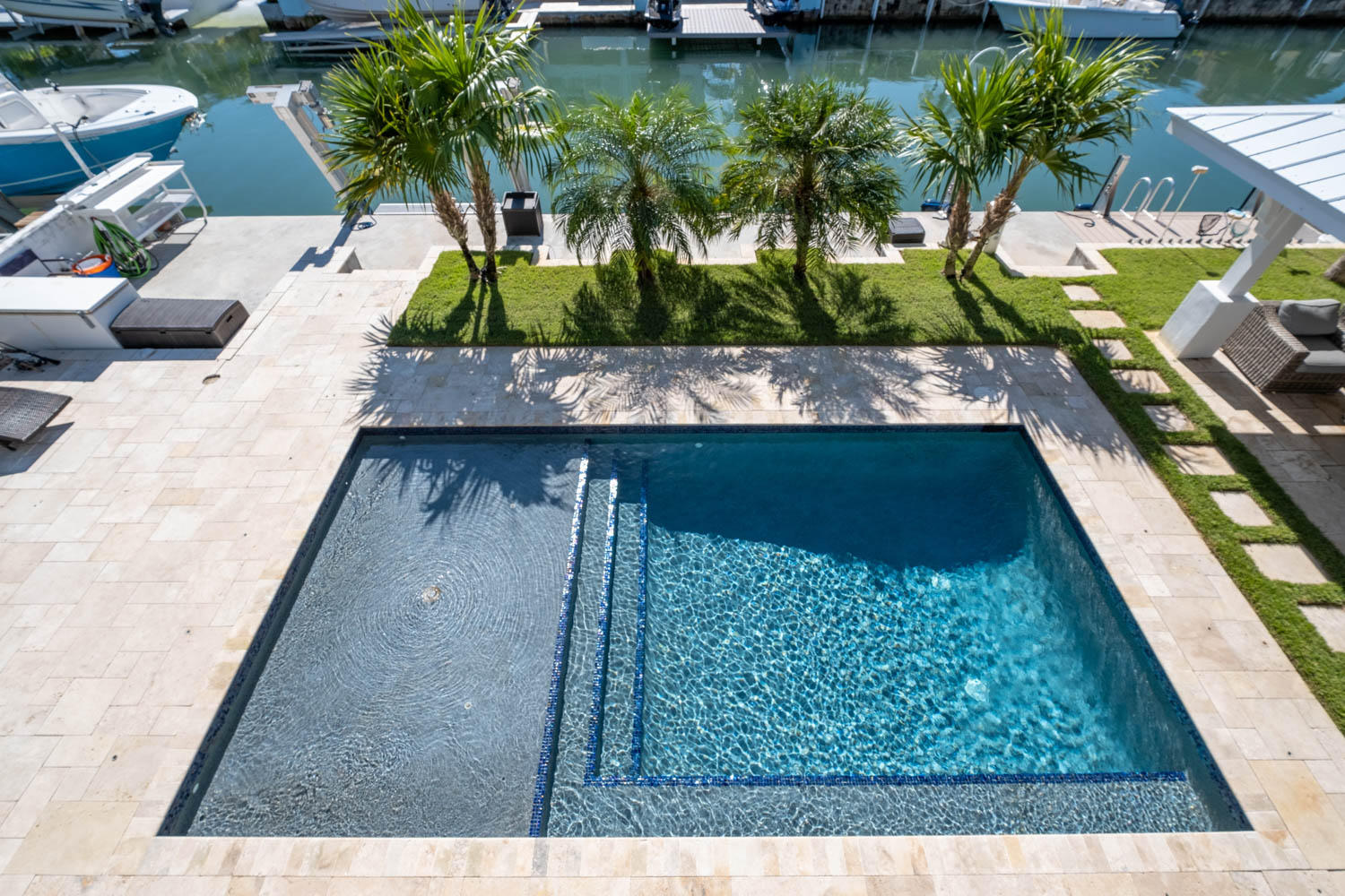 152 Bessie Road Tavernier, FL 33070 - Photo 20 of 36 Heated & Chilled Pool