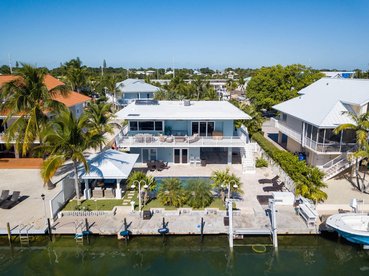 152 Bessie Road Tavernier, FL 33070 - Photo 2 of 36 65' Dockage