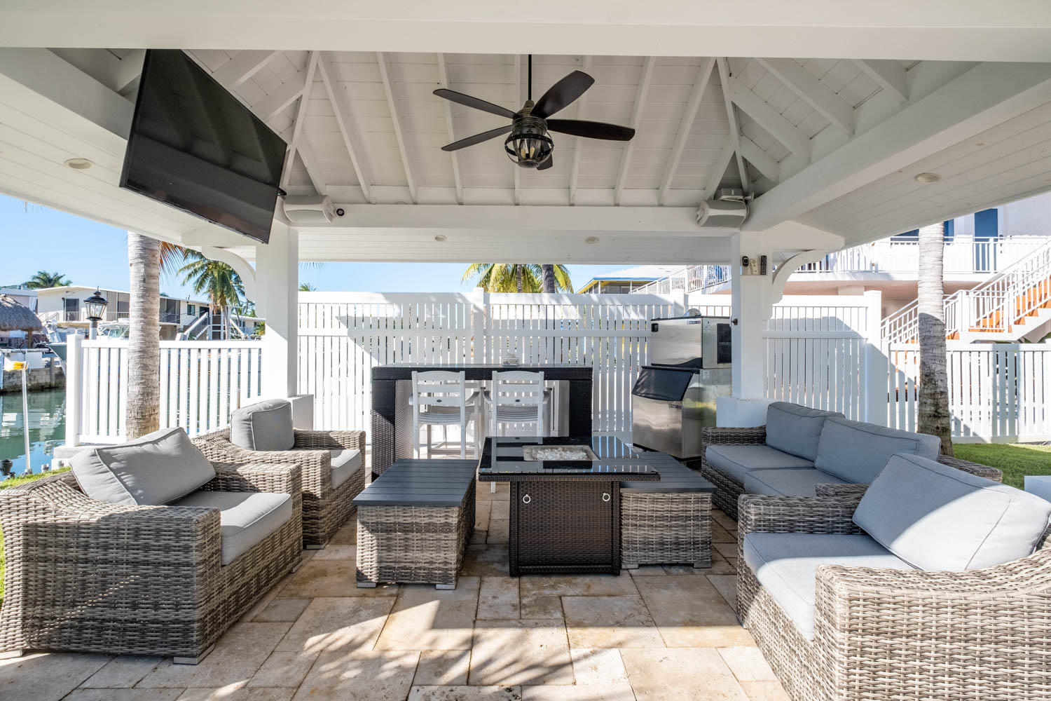 152 Bessie Road Tavernier, FL 33070 - Photo 22 of 36 Cabana