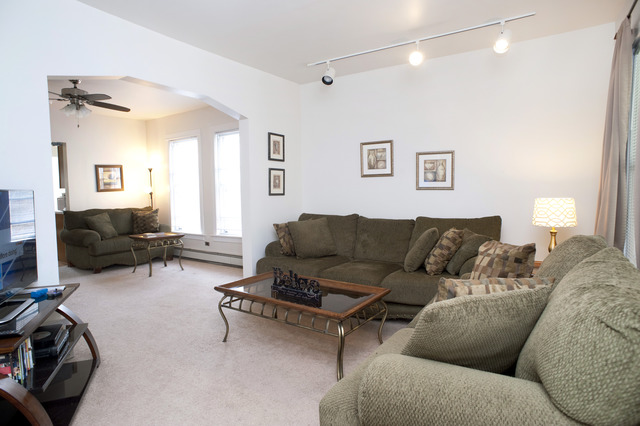 1439 Wisconsin Avenue Berwyn, IL 60402 - Photo 3 of 19