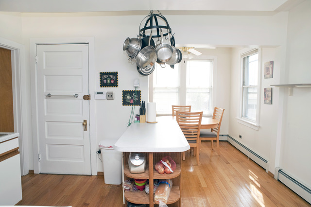 1439 Wisconsin Avenue Berwyn, IL 60402 - Photo 6 of 19