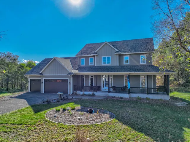 $729,900 | 14667 19th Street North, Stillwater, MN 55082