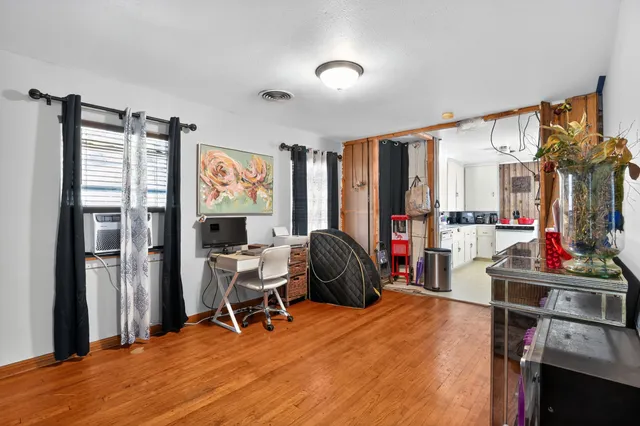 $154,000 | 2850 Lakeview Circle, Beaumont, TX 77703