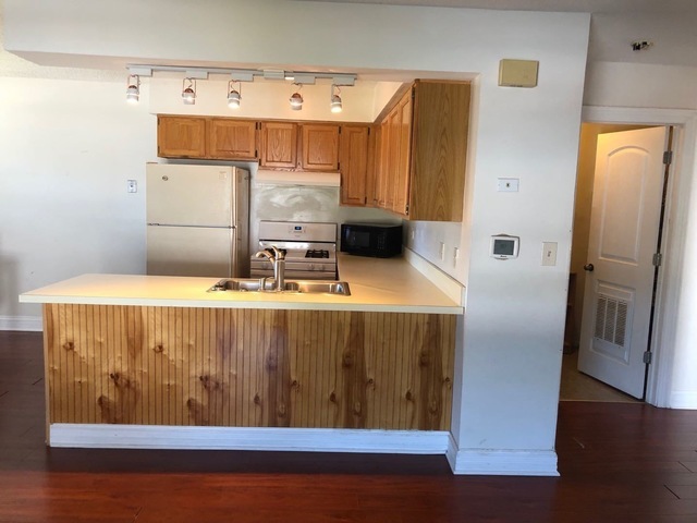 1310 Inverrary Lane, Unit D Deerfield, IL 60015 - Photo 2 of 10
