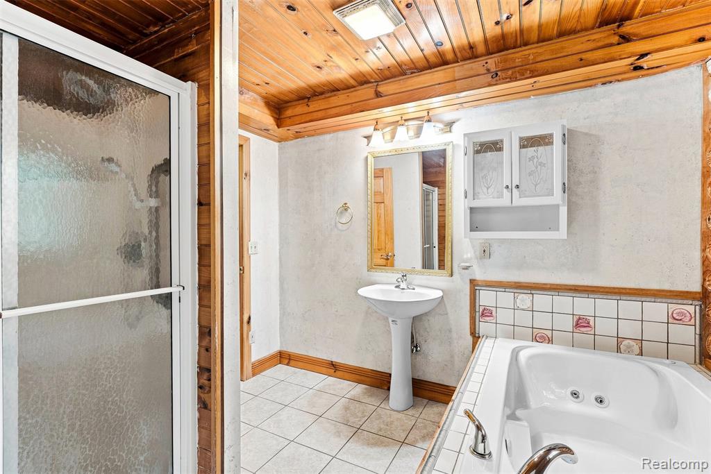 8340 Nichols Road Flushing, MI 48433 - Photo 23 of 62 Gallery Image 23
