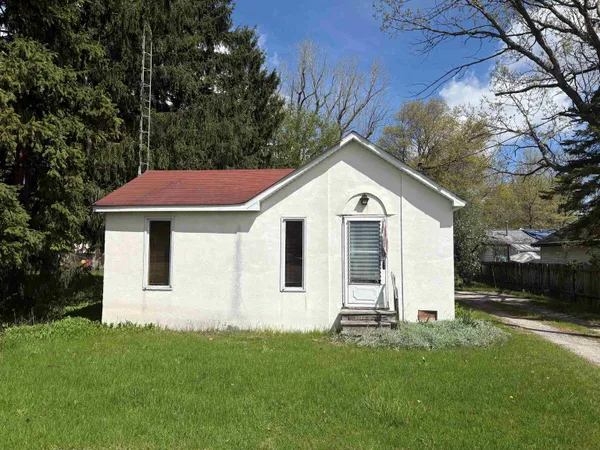 $66,000 | 710 Bentley Street, Chesaning, MI 48616