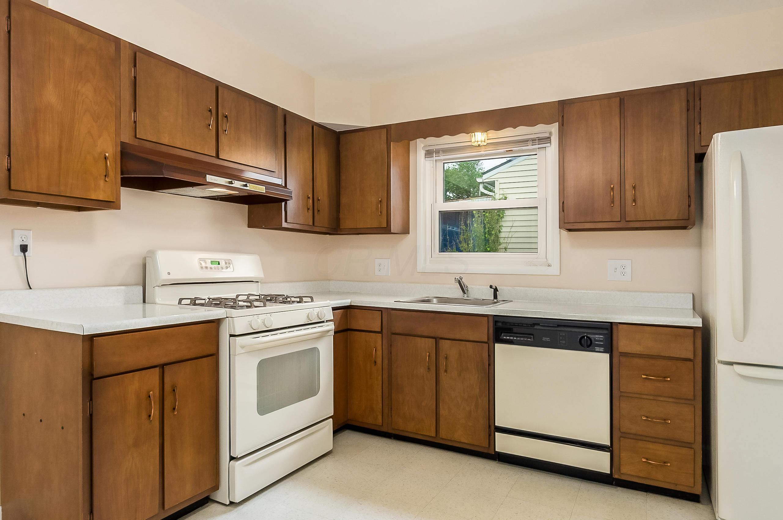 2746 Nottingham Road Upper Arlington, OH 43221 - Photo 7 of 31