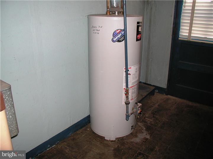 1619 Farrington Road Philadelphia, PA 19151 - Photo 19 of 21 Basement