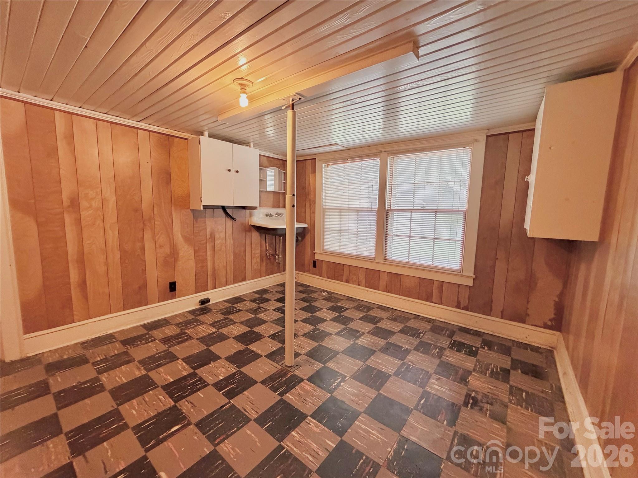 5057 Erickson Road Charlotte, NC 28205 - Photo 19 of 20 Gallery Image 19