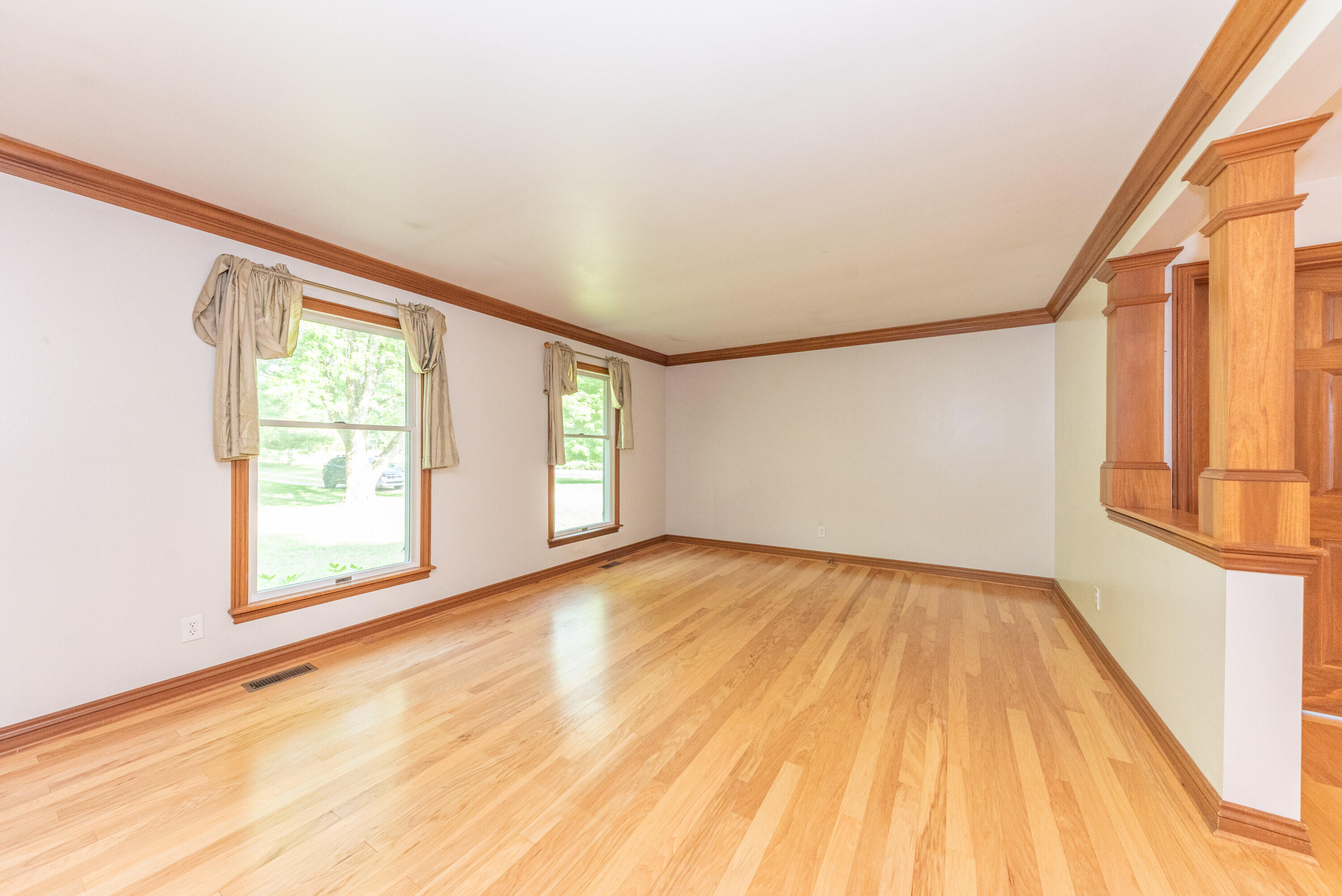 4625 Loveland Road Chelsea, MI 48118 - Photo 6 of 51 016_23