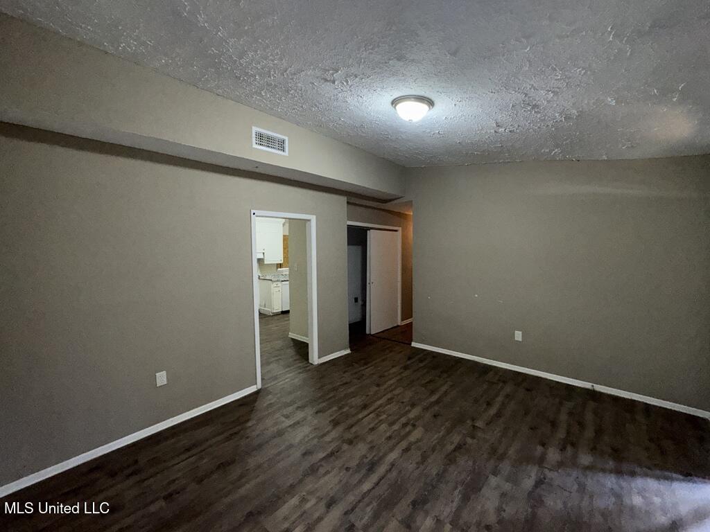 3320 Ridgeland Drive Jackson, MS 39212 - Photo 3 of 18 2026_01_20_12_07_25