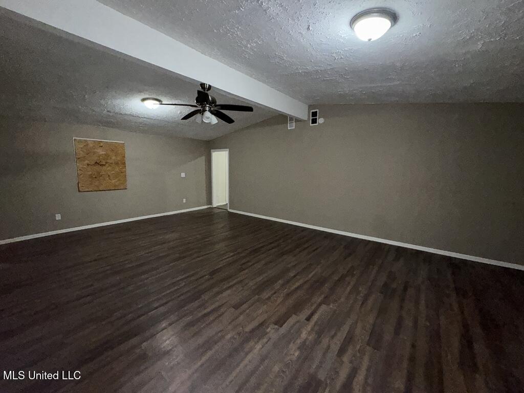 3320 Ridgeland Drive Jackson, MS 39212 - Photo 7 of 18 2026_01_20_12_08_18