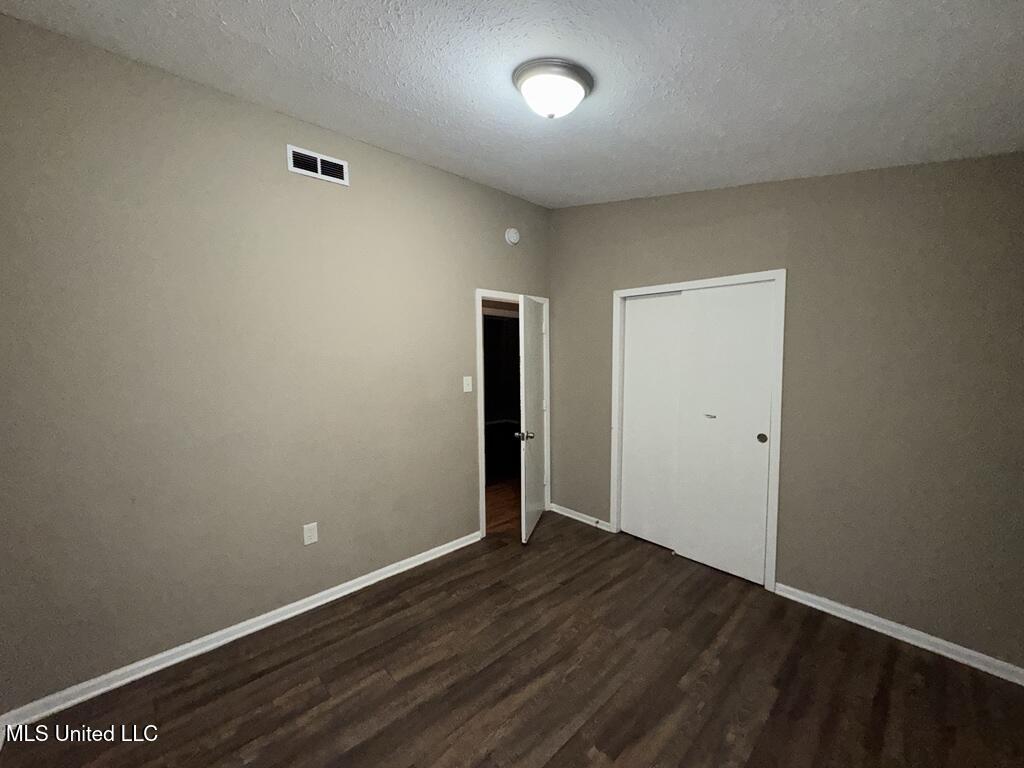 3320 Ridgeland Drive Jackson, MS 39212 - Photo 9 of 18 2026_01_20_12_10_27