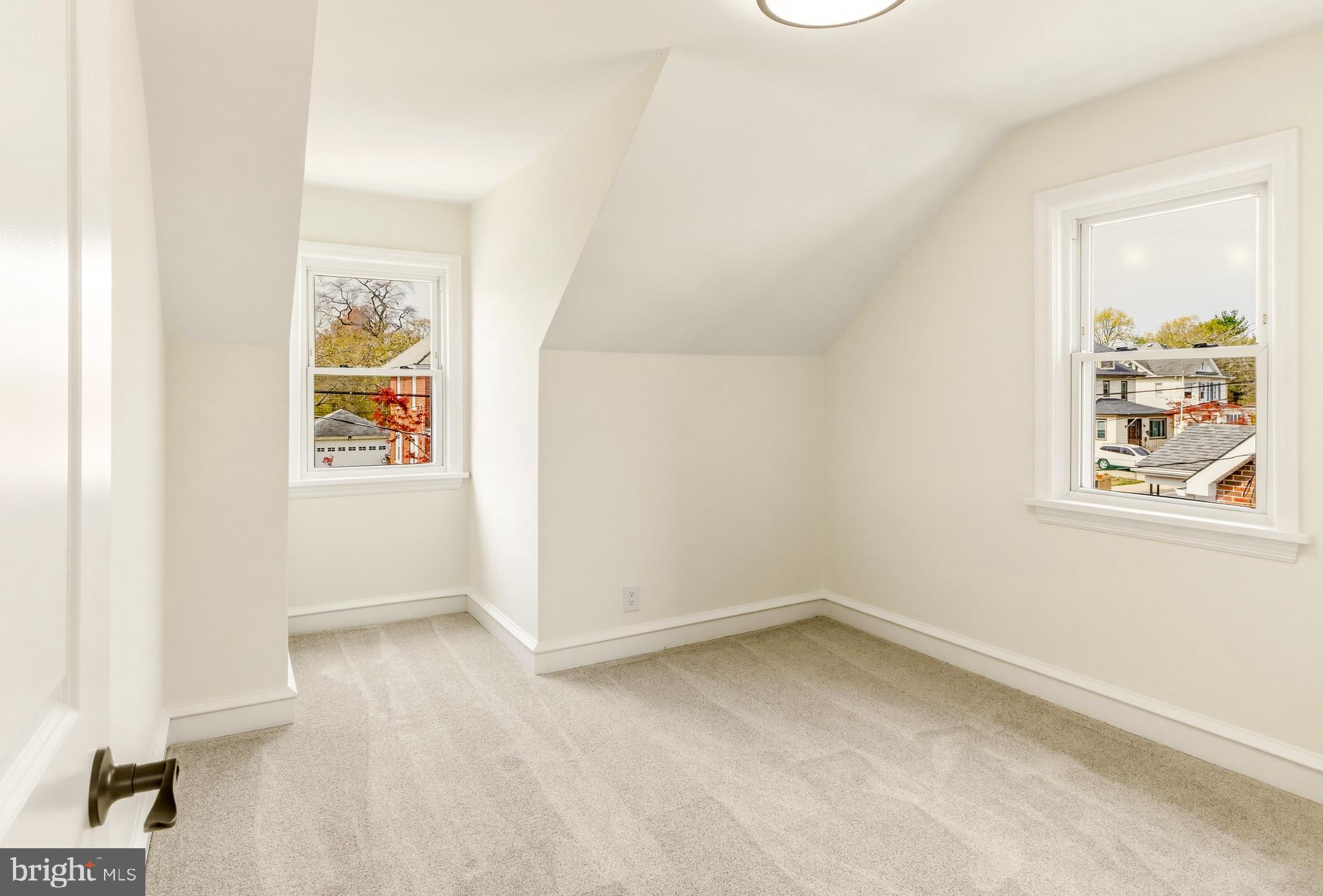 439 Democrat Road Gibbstown, NJ 08027 - Photo 13 of 21