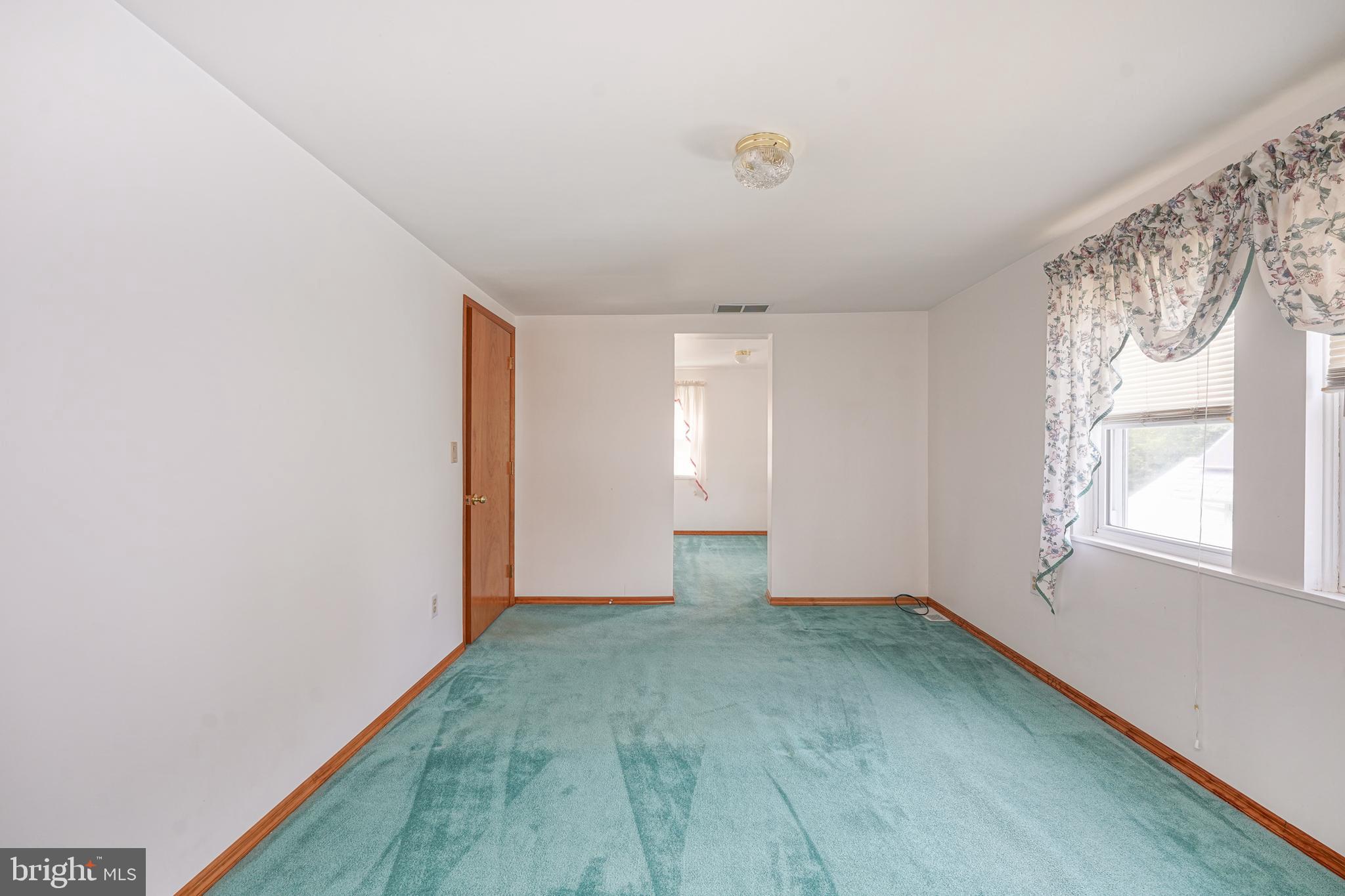 15 Mantua Road Mount Royal, NJ 08061 - Photo 18 of 27