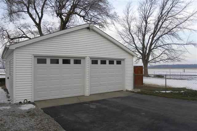4803 North State Road Owosso, MI 48867 - Photo 15 of 21 Nice 2 car garage with asphalt driveway