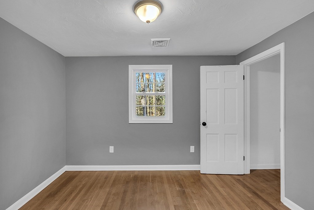 175 Brooks Station Road Princeton, MA 01541 - Photo 33 of 37