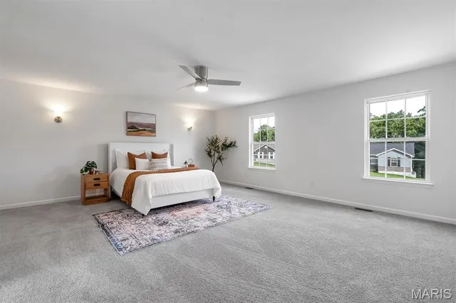 $457,500 | 25 Hawthorne Hills Drive, Warrenton, MO 63383