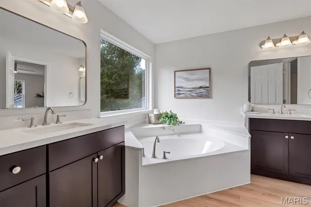 $457,500 | 25 Hawthorne Hills Drive, Warrenton, MO 63383