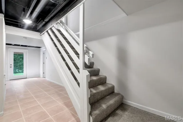 $457,500 | 25 Hawthorne Hills Drive, Warrenton, MO 63383