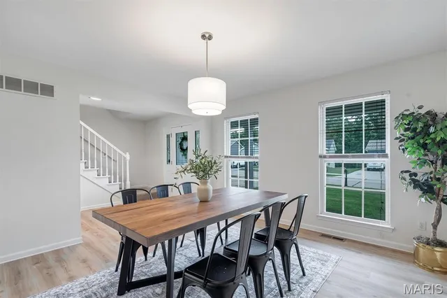 $457,500 | 25 Hawthorne Hills Drive, Warrenton, MO 63383