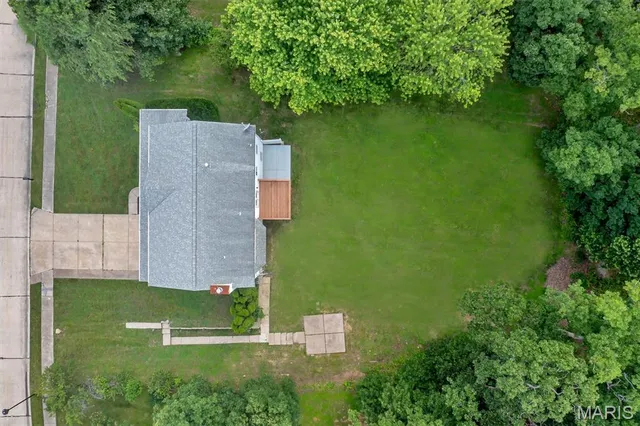 $457,500 | 25 Hawthorne Hills Drive, Warrenton, MO 63383