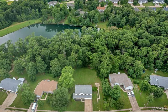 $457,500 | 25 Hawthorne Hills Drive, Warrenton, MO 63383