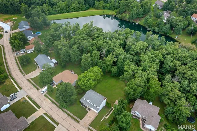 $457,500 | 25 Hawthorne Hills Drive, Warrenton, MO 63383