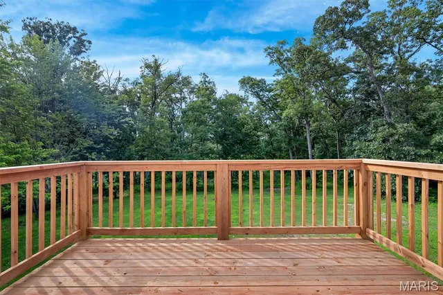 $457,500 | 25 Hawthorne Hills Drive, Warrenton, MO 63383