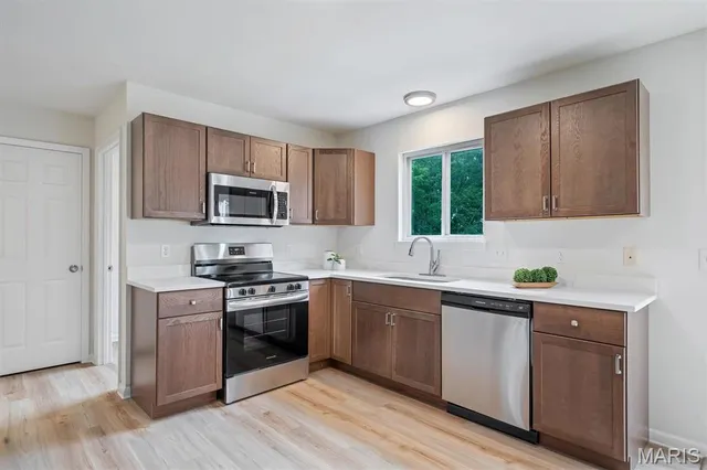 $457,500 | 25 Hawthorne Hills Drive, Warrenton, MO 63383