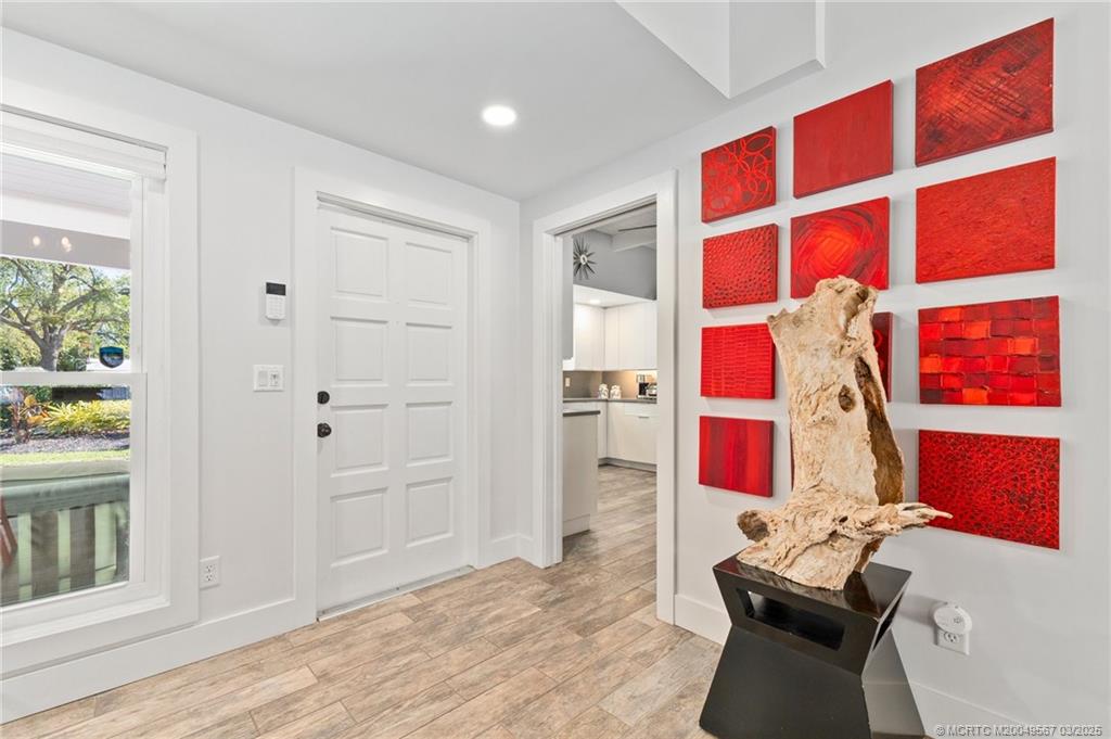 530 South Manor Drive Stuart, FL 34994 - Photo 20 of 55 a living room with furniture