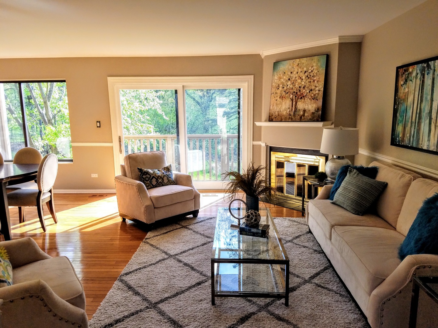 801 Oak Hill Road, Unit 471 Lake Barrington, IL 60010 - Photo 3 of 14 a living room with furniture and a large window