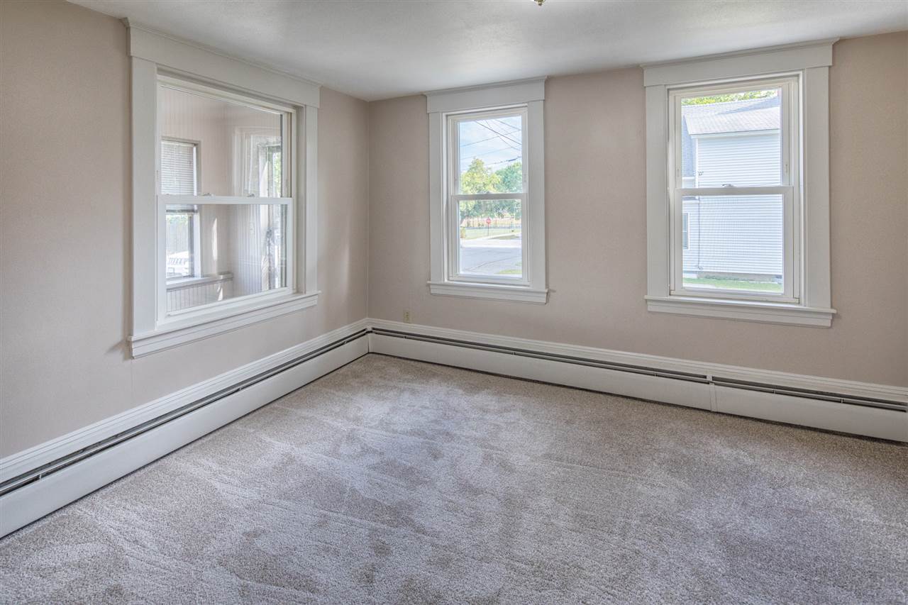 56 Maple Street Rochester, NH 03867 - Photo 14 of 20
