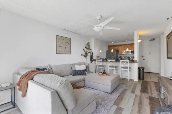 $360,000 | 98-500 Koauka Loop, Unit 8N, Aiea, HI 96701