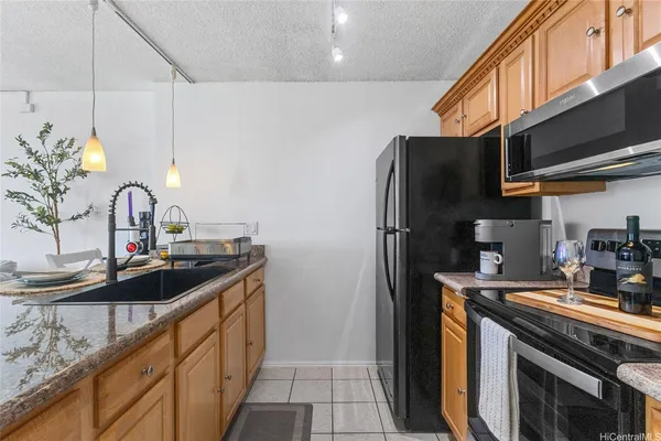 $360,000 | 98-500 Koauka Loop, Unit 8N, Aiea, HI 96701